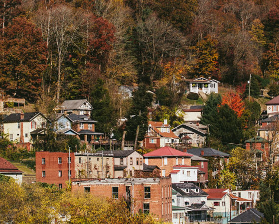 Homes in eastern kentucky on a hillside.