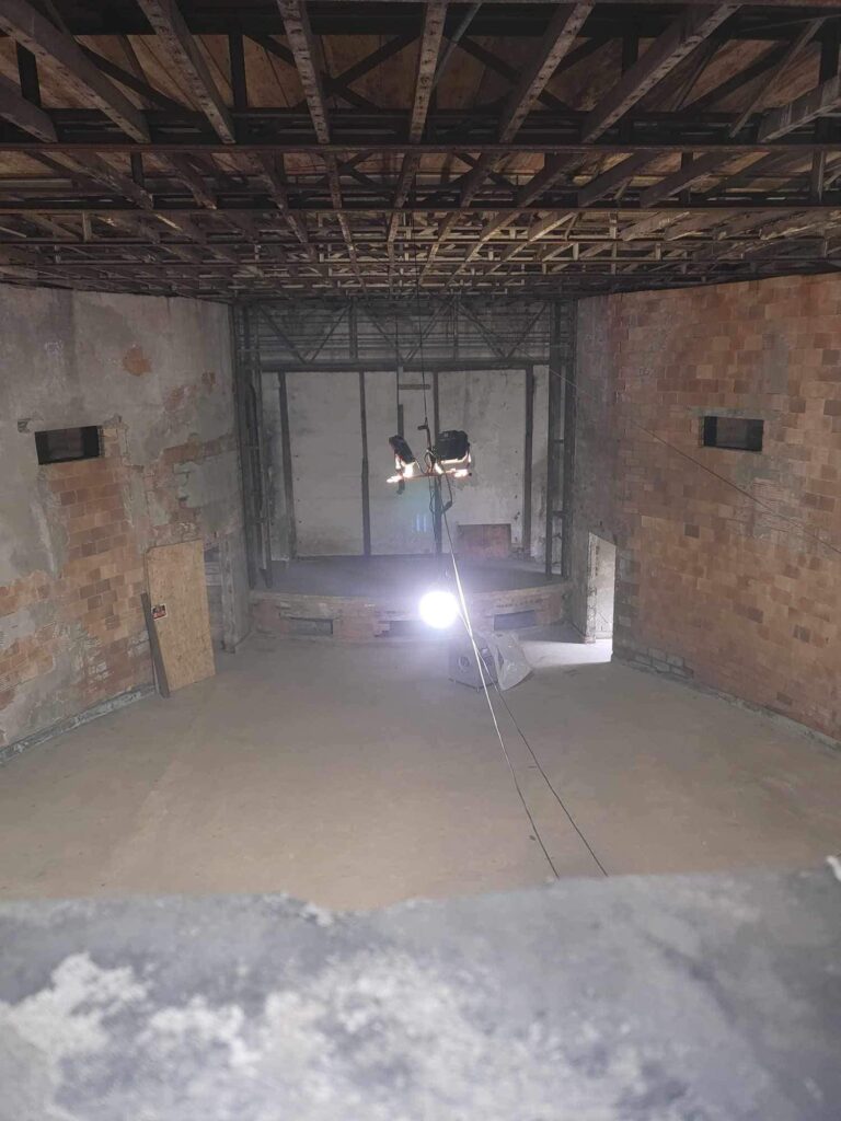 middle seale theater owsley booneville ky