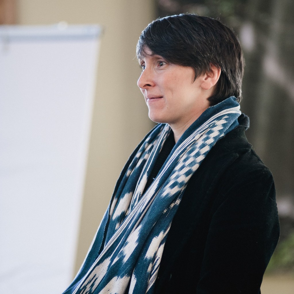 laura poulette stands during a workshop. She is a berea, kentucky based artist who graduated from berea college and is involved in arts